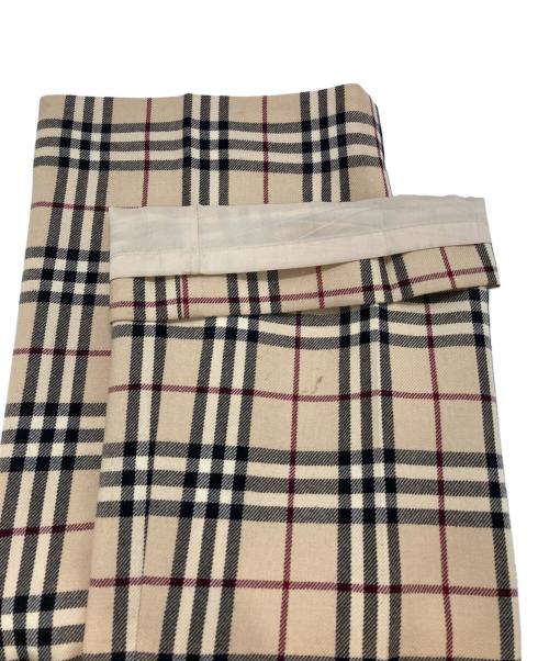 BURBERRY BLUE LABEL（バーバリー ブルー レーベル）BURBERRY BLUE LABEL (バーバリー ブルー レーベル) ノバチェックフレアパンツ ベージュ サイズ:36の古着・服飾アイテム