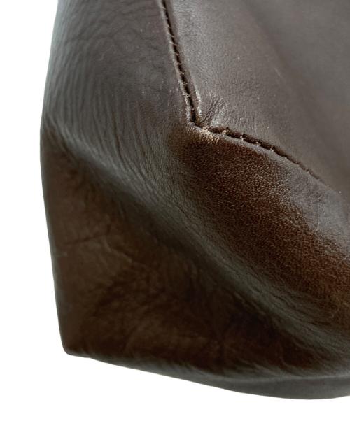 kurashi&trips publishing（クラシアンドトリップス パブリッシング）KURASHI&Trips PUBLISHING (クラシアンドトリップス パブリッシング) 「がんばりどきも私らしく」 一田憲子さんとつくったラウンドレザーバッグ ブラウンの古着・服飾アイテム