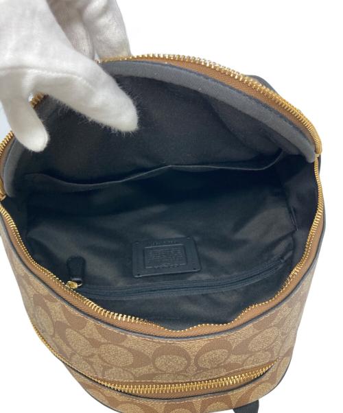 COACH（コーチ）COACH (コーチ) バックパック シグネチャー キャンバス ブラウン×ブラック サイズ:-の古着・服飾アイテム