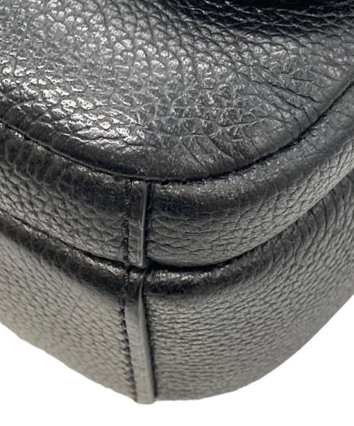 MICHAEL KORS（マイケル・コース）MICHAEL KORS (マイケル・コース) COOPER FLAP CAMERA BAG ブラックの古着・服飾アイテム