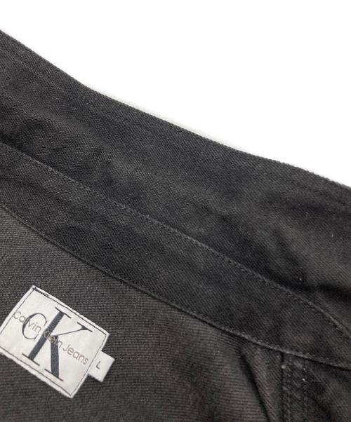 ck Calvin Klein（シーケーカルバンクライン）ck Calvin Klein (シーケーカルバンクライン) デニムトラッカージャケット ブラック サイズ:SIZE Lの古着・服飾アイテム