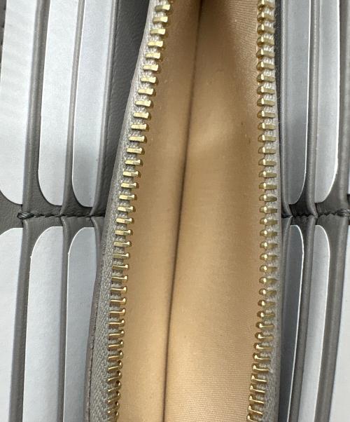 Chloe（クロエ）Chloe (クロエ) LONG ZIPPED WALLET ベージュの古着・服飾アイテム