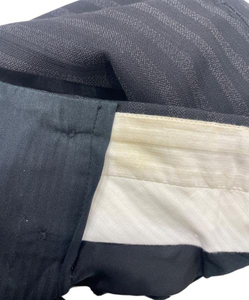 PRADA（プラダ）PRADA (プラダ) ストライプスラックス ブラック×グレー サイズ:48の古着・服飾アイテム