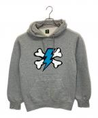 UNDERCOVERアンダーカバー）の古着「クロスサンダーボーンスウェットパーカー」｜グレー