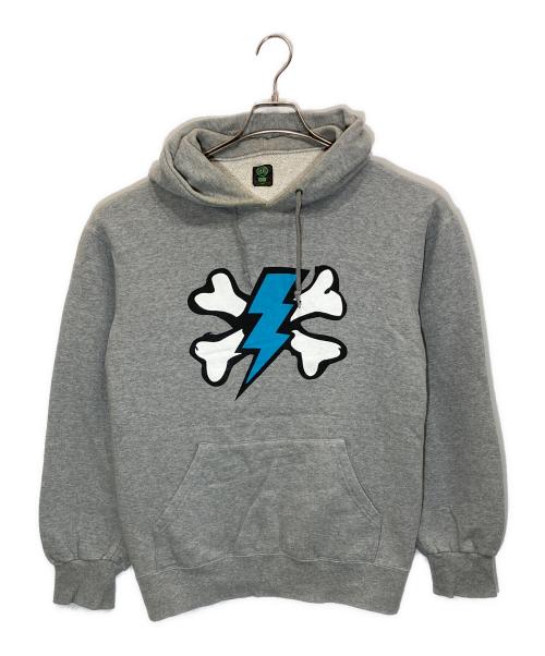 UNDERCOVER（アンダーカバー）UNDERCOVER (アンダーカバー) クロスサンダーボーンスウェットパーカー グレー サイズ:Lの古着・服飾アイテム