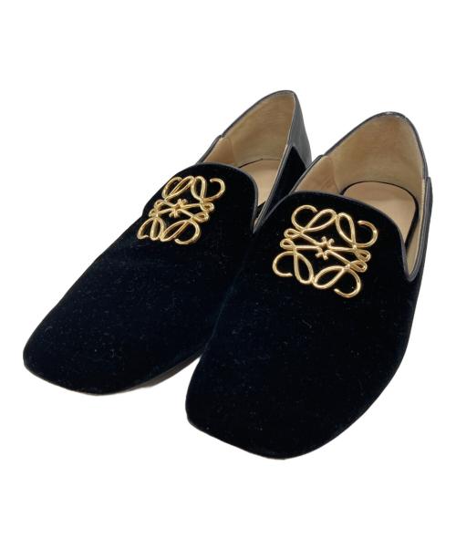 LOEWE（ロエベ）LOEWE (ロエベ) アナグラムベルベットローファー ブラック サイズ:SIZE 40の古着・服飾アイテム