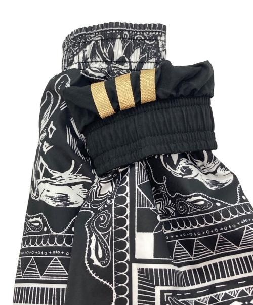 adidas（アディダス）adidas (アディダス) アーセナル イアン・ライト アンセムジャケット ホワイト×ブラック サイズ:Ⅿの古着・服飾アイテム