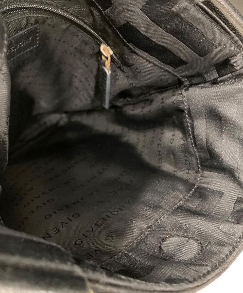 GIVENCHY（ジバンシィ）GIVENCHY (ジバンシィ) ショルダーバッグの古着・服飾アイテム