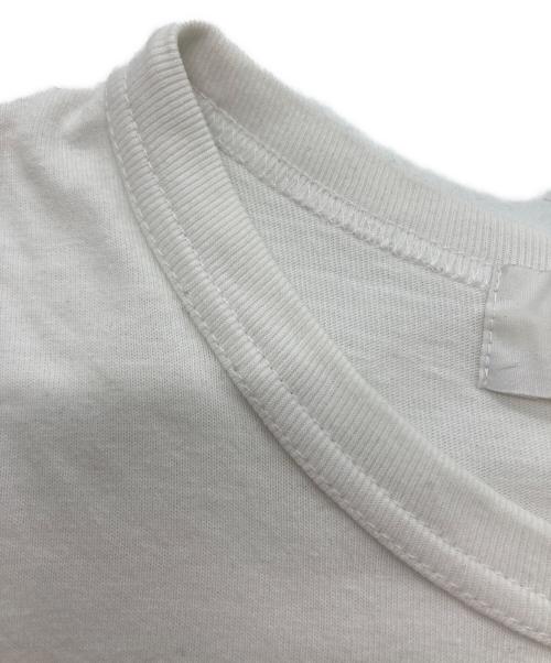 PLAY COMME des GARCONS（プレイコムデギャルソン）PLAY COMME des GARCONS (プレイコムデギャルソン) ワッペンロゴカットソー ホワイト サイズ:SIZE Mの古着・服飾アイテム