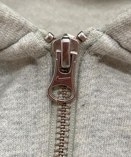 NIKE（ナイキ）NIKE (ナイキ) stussy (ステューシー) ジップパーカー グレー サイズ:SIZE Sの古着・服飾アイテム