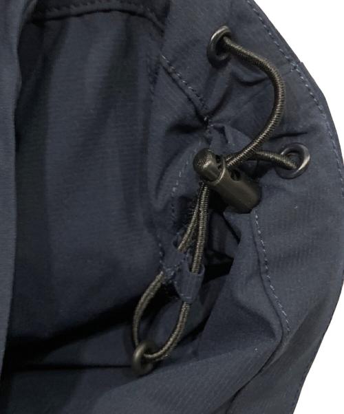 F.C.R.B.（エフシーレアルブリストル）F.C.R.B. (エフシーレアルブリストル) STRETCH LIGHT WEIGHT HOODED BLOUSON ネイビー サイズ:XLの古着・服飾アイテム