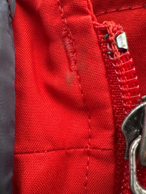 NIKE ACG（ナイキエーシージー）NIKE ACG (ナイキエーシージー) フーデッドジャケット レッド サイズ:XLの古着・服飾アイテム