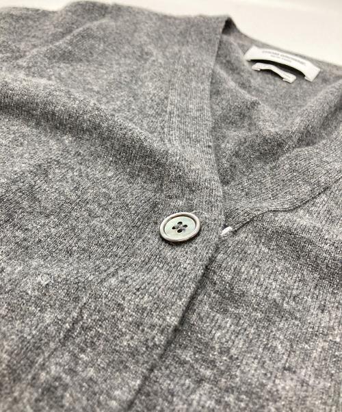 Thom Browne（トムブラウン）Thom Browne (トムブラウン) クラシック カシミヤ 4-BAR Vネック カーディガン グレー サイズ:40の古着・服飾アイテム