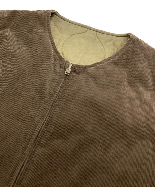 AVIREX（アヴィレックス）AVIREX (アヴィレックス) REVERSIBLE CORDUROY DECK VEST カーキ×ブラウン サイズ:XLの古着・服飾アイテム