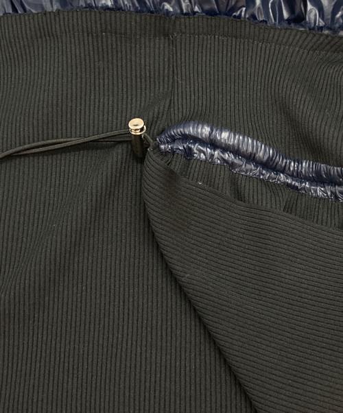 AKIKO AOKI（アキコ アオキ）AKIKO AOKI (アキコ アオキ) 切替プリーツスカート ネイビー×ブラック サイズ:Fの古着・服飾アイテム