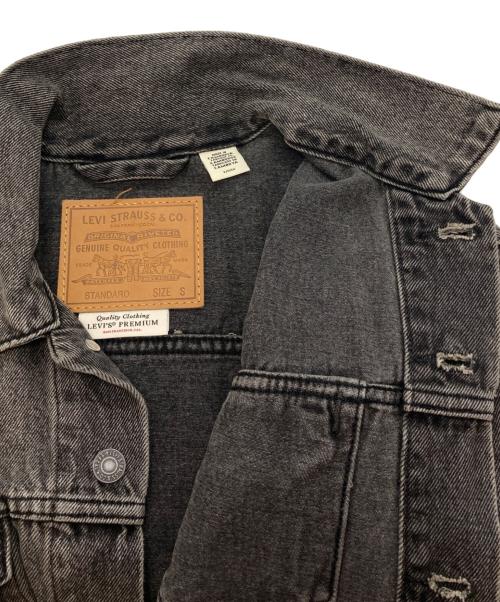 LEVI'S（リーバイス）LEVI'S (リーバイス) デニムトラッカージャケット グレー サイズ:Sの古着・服飾アイテム