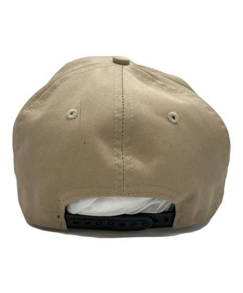 cali fame headwear（カリヘッドウェア）cali fame headwear (カリヘッドウェア) tattoo studio yamada (タトゥースタジオヤマダ) SNAP BACK CAP ベージュ サイズ:-の古着・服飾アイテム