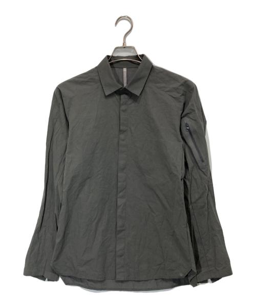 ARC'TERYX VEILANCE（アークテリクスヴェイランス）ARC'TERYX VEILANCE (アークテリクスヴェイランス) テクニカルシャツ グレー サイズ:XSの古着・服飾アイテム