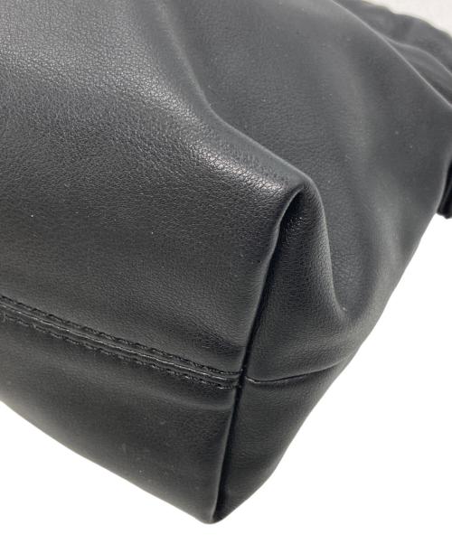 A.P.C.（アーペーセー）A.P.C. (アーペーセー) SAC NINON MINI ブラックの古着・服飾アイテム