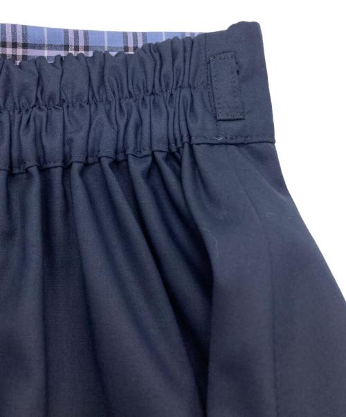 BLUE LABEL CRESTBRIDGE（ブルーレーベルクレストブリッジ）BLUE LABEL CRESTBRIDGE (ブルーレーベルクレストブリッジ) マイクロスパンポプリンスカート ネイビー サイズ:38の古着・服飾アイテム