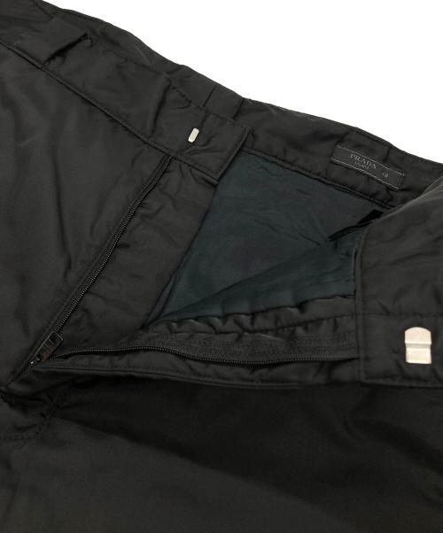 PRADA（プラダ）PRADA (プラダ) ナイロン中綿ハーフパンツ ブラック サイズ:48の古着・服飾アイテム