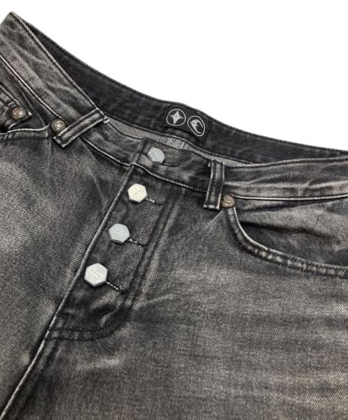 THUG CLUB（サグ クラブ）THUG CLUB (サグ クラブ) DOUBLE KNEE DAMAGE SHORTS グレー サイズ:2の古着・服飾アイテム