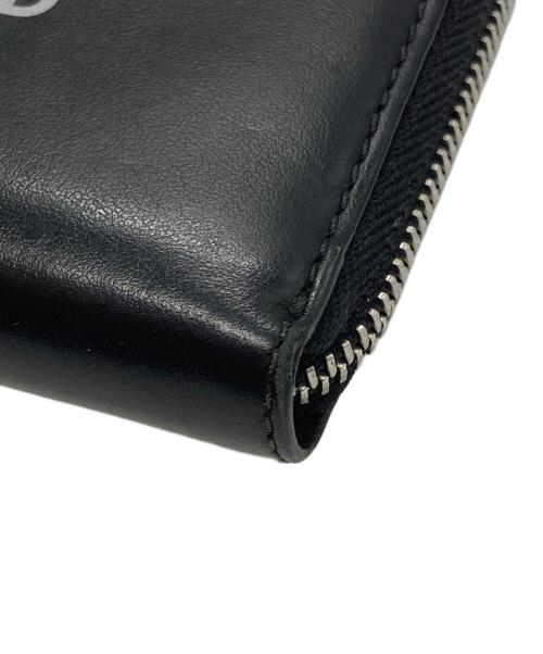 BURBERRY（バーバリー）BURBERRY (バーバリー) ラウンドファスナー財布 ブラック サイズ:-の古着・服飾アイテム