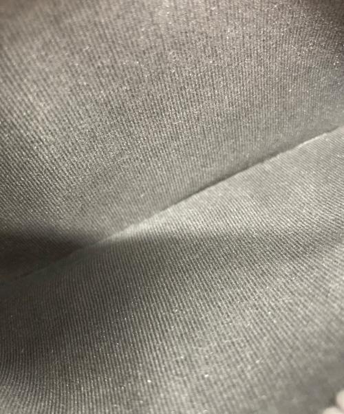 BURBERRY（バーバリー）BURBERRY (バーバリー) ラウンドファスナー財布 ブラック サイズ:-の古着・服飾アイテム