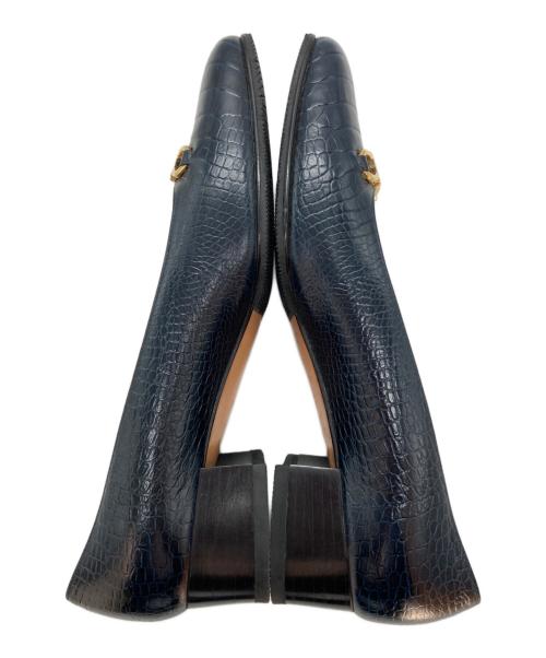 Salvatore Ferragamo（サルヴァトーレ フェラガモ）Salvatore Ferragamo (サルヴァトーレ フェラガモ) ガンチーニ型押し調パンプス ネイビー サイズ:6 1/2の古着・服飾アイテム