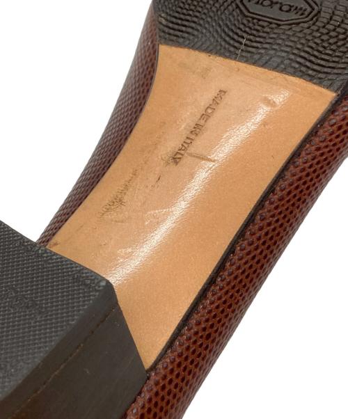 Salvatore Ferragamo（サルヴァトーレ フェラガモ）Salvatore Ferragamo (サルヴァトーレ フェラガモ) ヴァラリボンパンプス ブラウン サイズ:6 1/2の古着・服飾アイテム