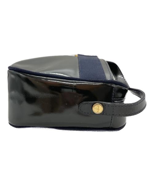 Salvatore Ferragamo（サルヴァトーレ フェラガモ）Salvatore Ferragamo (サルヴァトーレ フェラガモ) エナメルショルダーバッグ ブラック サイズ:-の古着・服飾アイテム