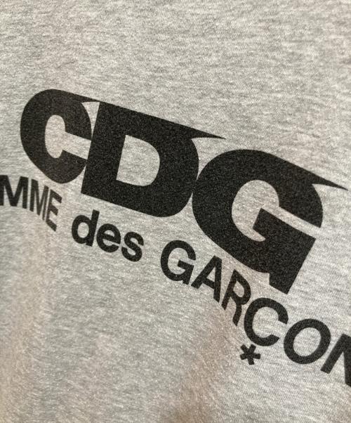 GOOD DESIGN SHOP COMME des GARCONS（グッドデザインショップ コムデギャルソン）GOOD DESIGN SHOP COMME des GARCONS (グッドデザインショップ コムデギャルソン) バックロゴプリントスウェット グレー サイズ:Ⅿの古着・服飾アイテム