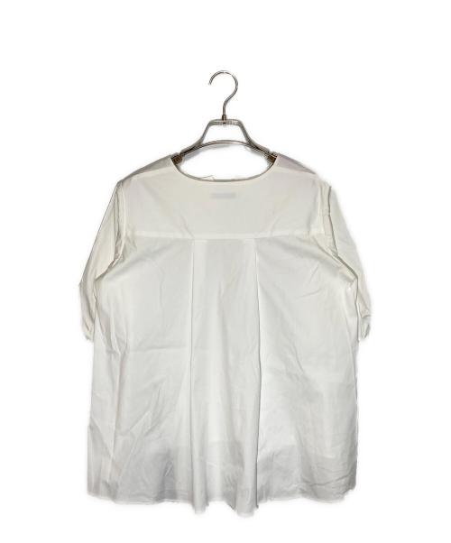 FOXEY（フォクシー）FOXEY (フォクシー) キーネック ブラウス ホワイト サイズ:42の古着・服飾アイテム