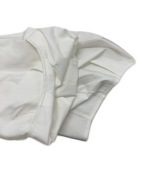 FOXEY（フォクシー）FOXEY (フォクシー) キーネック ブラウス ホワイト サイズ:42の古着・服飾アイテム