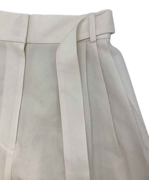 ebure（エブール）EBURE (エブール) ベルテッドパンツ アイボリー サイズ:36の古着・服飾アイテム