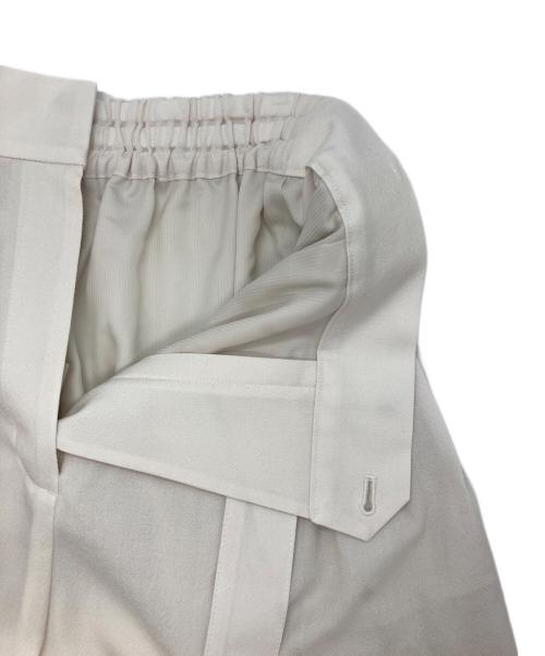 ebure（エブール）EBURE (エブール) ベルテッドパンツ アイボリー サイズ:36の古着・服飾アイテム