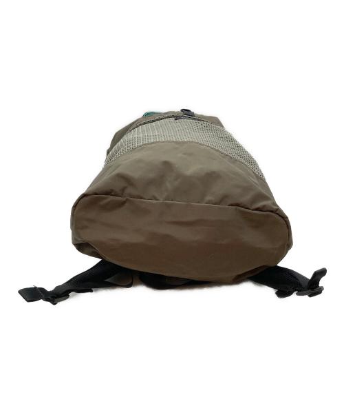 Okara ai nitta（オカラ・アイニッタ）Okara ai nitta (オカラ・アイニッタ) バックパック オリーブ サイズ:-の古着・服飾アイテム