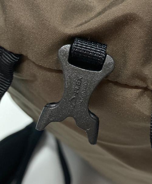 Okara ai nitta（オカラ・アイニッタ）Okara ai nitta (オカラ・アイニッタ) バックパック オリーブ サイズ:-の古着・服飾アイテム