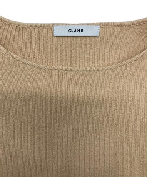 CLANE（クラネ）CLANE (クラネ) SHOULDER PADS KNIT TOPS ベージュ サイズ:2の古着・服飾アイテム