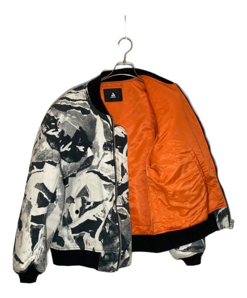 AMBUSH（アンブッシュ）AMBUSH (アンブッシュ) ボンバージャケット ホワイト×ブラック サイズ:Lの古着・服飾アイテム
