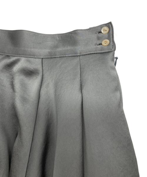 foufou（フーフー）foufou (フーフー) open collar satin blouse / satin flair skirt グリーン サイズ:SIZE 1の古着・服飾アイテム