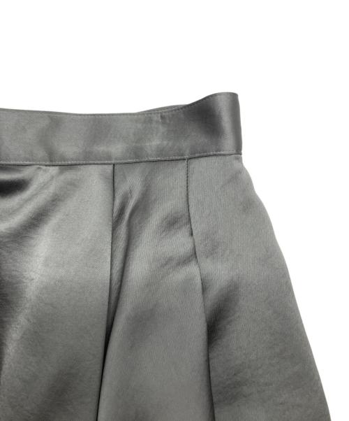 foufou（フーフー）foufou (フーフー) open collar satin blouse / satin flair skirt グリーン サイズ:SIZE 1の古着・服飾アイテム