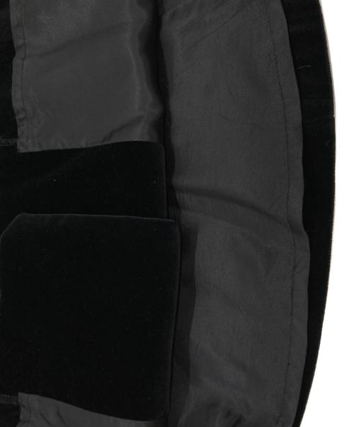 Vivienne Westwood RED LABEL（ヴィヴィアンウエストウッドレッドレーベル）Vivienne Westwood RED LABEL (ヴィヴィアンウエストウッドレッドレーベル) オーブボタンベロアスカート ブラック サイズ:2の古着・服飾アイテム