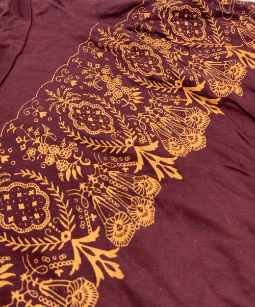 Vivienne Westwood RED LABEL（ヴィヴィアンウエストウッドレッドレーベル）Vivienne Westwood RED LABEL (ヴィヴィアンウエストウッドレッドレーベル) オーブバンダナプリントTシャツ ボルドー サイズ:2の古着・服飾アイテム