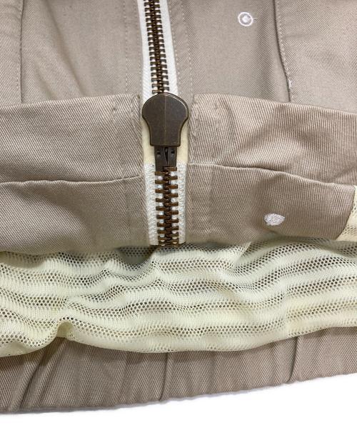 FRED PERRY（フレッドペリー）FRED PERRY (フレッドペリー) ターゲットポイント刺繍ジャケット ベージュ サイズ:Ⅿの古着・服飾アイテム