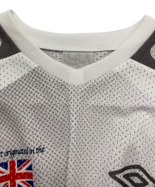 UMBRO（アンブロ）UMBRO (アンブロ) sculptor (スカルプター) soccer Jersey shirt ホワイト×グレー サイズ:Ⅿの古着・服飾アイテム