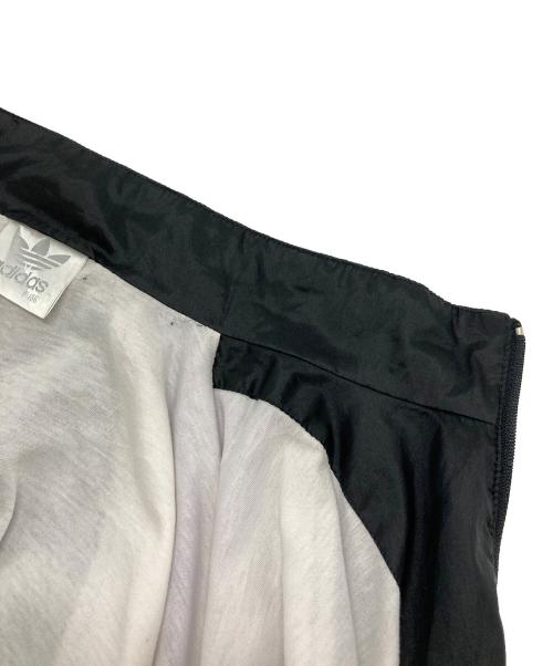 adidas（アディダス）adidas (アディダス) ナイロンジャケット ブラック×パープル サイズ:SIZE F 186の古着・服飾アイテム