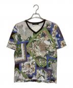 Salvatore Ferragamoサルヴァトーレ フェラガモ）の古着「VネックTシャツ」｜マルチカラー