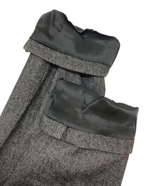 VERSACE CLASSIC（ヴェルサーチクラシック）VERSACE CLASSIC (ヴェルサーチクラシック) ヘリンボーンテーラードジャケット グレー サイズ:SIZE 52の古着・服飾アイテム