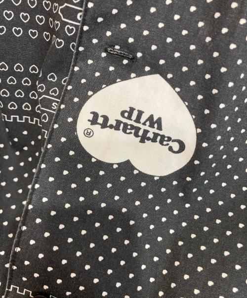 Carhartt WIP（カーハート ワーク イン プログレス）CARHARTT WIP (カーハート ワーク イン プログレス) S/S HEART BANDANA SHIRT ブラック サイズ:Ⅿの古着・服飾アイテム